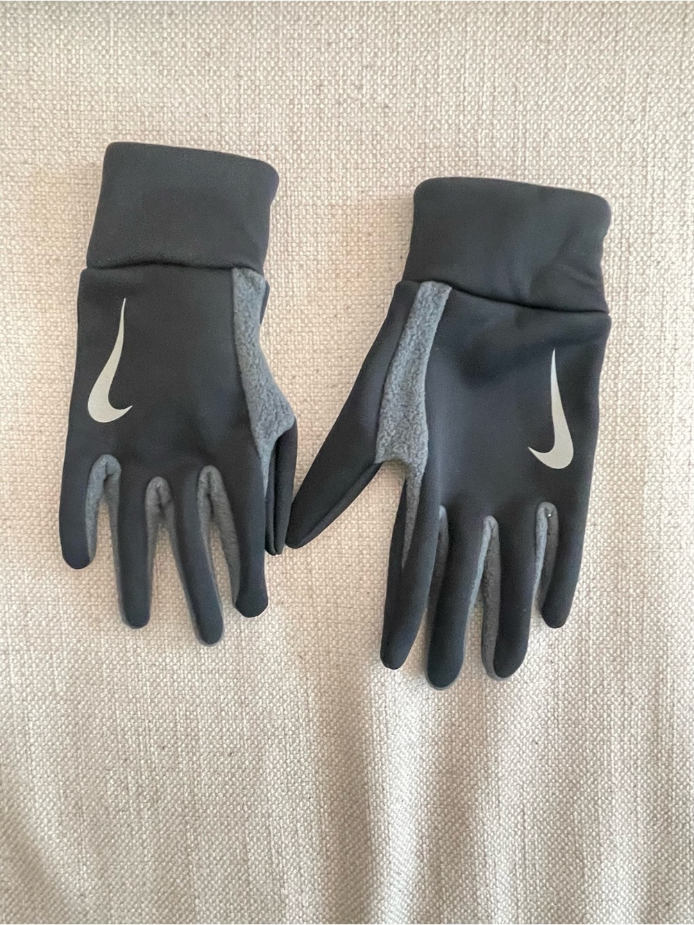 Nike Black Reflective Swoosh Running Gloves (L XL)